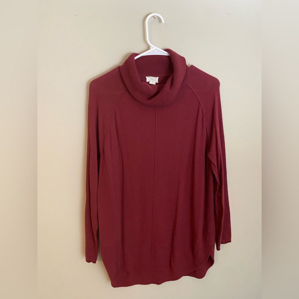Lightweight sweater